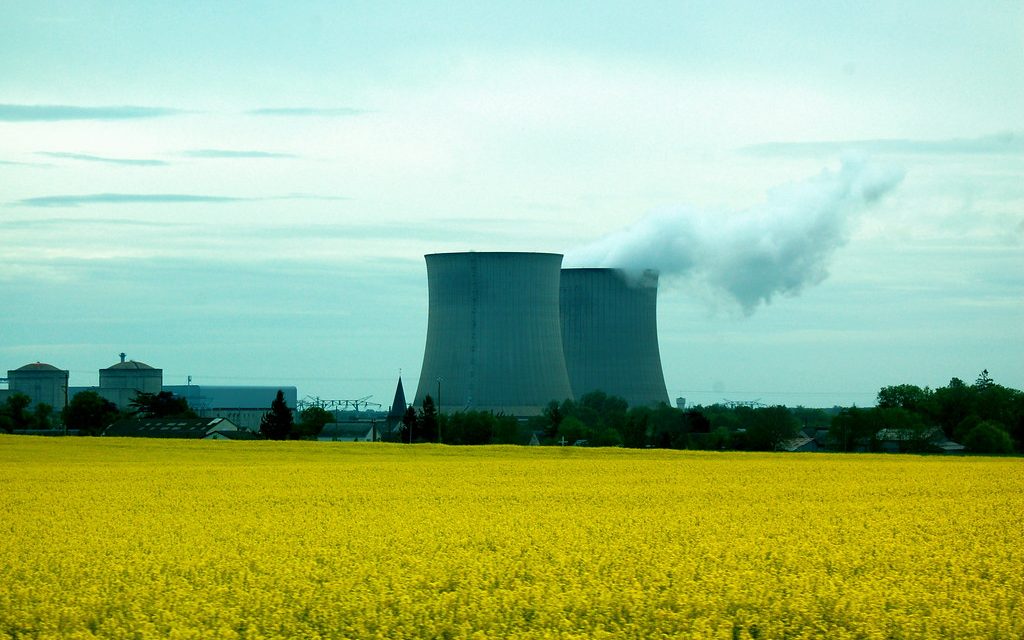 Ponderea energiei nucleare în producţia de electricitate este la cel mai scăzut nivel de după 1980